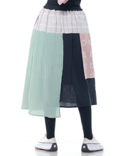 Load image into Gallery viewer, Layer Pleat Skirt

