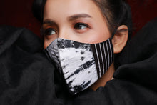 Load image into Gallery viewer, Shibori Two List Mask
