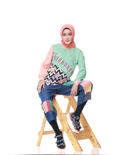 Load image into Gallery viewer, Rangrang Pastel Sweater
